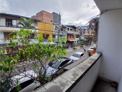 Casa de 4 alcobas en venta en Santa Maria, Itagüí, 110 m² · foto 2 de 20