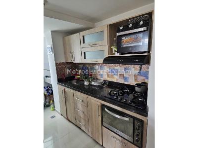 Apartamento de 3 alcobas en venta en Madera, Bello, 58 m² · foto 5 de 16
