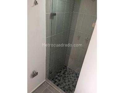 Apartamento de 3 alcobas en venta en Madera, Bello, 55 m² · foto 8 de 9