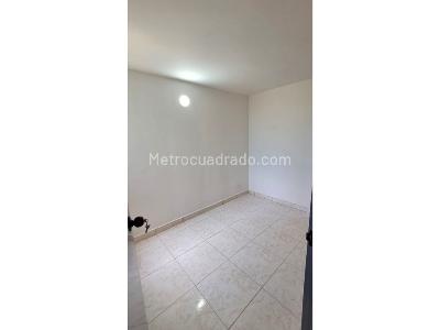 Apartamento en venta en San Antonio De Prado, Medellín · foto 8 de 14
