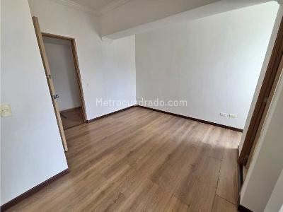Apartaestudio en venta en Norte America, Bello, 40 m² · foto 3 de 9
