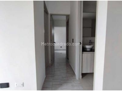 Apartamento de 2 alcobas en venta en Norte America, Bello, 64 m² · foto 3 de 11