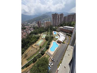 Apartamento de 2 alcobas en venta en Norte America, Bello, 64 m² · foto 9 de 11