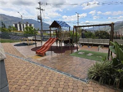Apartamento de 2 alcobas en venta en Amazonia, Bello, 65 m² · foto 9 de 18