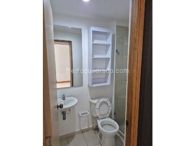 Apartamento de 2 alcobas en venta en Norte America, Bello, 69 m² · foto 8 de 20