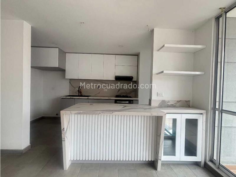 Piso – Medellín - Más