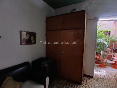 Casa de 5 alcobas en venta en Boston, Medellín, 216 m² · foto 11 de 20