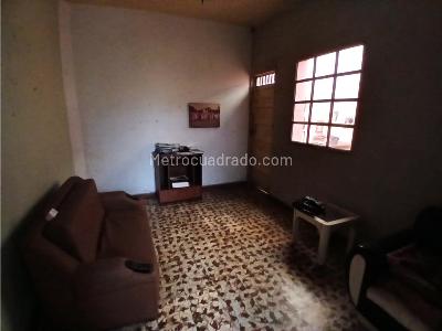 Casa de 5 alcobas en venta en Boston, Medellín, 216 m² · foto 16 de 20