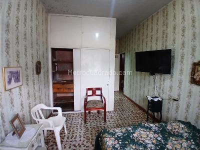Casa de 5 alcobas en venta en Boston, Medellín, 216 m² · foto 18 de 20