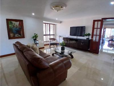 Apartamento de 4 alcobas en venta en Loma De Los Balsos, Medellín, 300 m² · foto 5 de 20