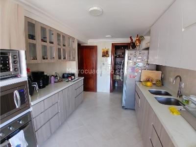 Apartamento de 4 alcobas en venta en Loma De Los Balsos, Medellín, 300 m² · foto 9 de 20