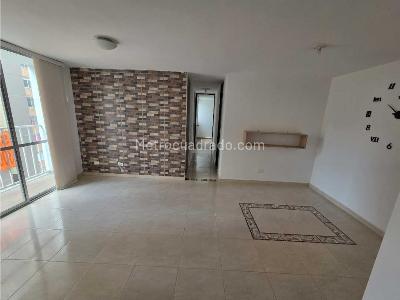 Apartamento de 3 alcobas en venta en Trapiche Bello, Bello, 55 m² · foto 2 de 18