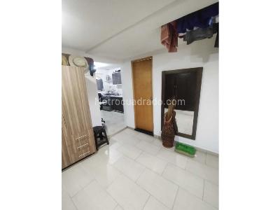 Casa de 2 alcobas en venta en Castilla, Medellín, 65 m² · foto 2 de 18
