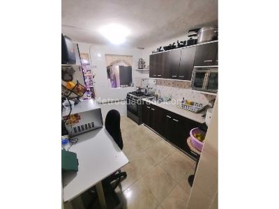 Casa de 2 alcobas en venta en Castilla, Medellín, 65 m² · foto 7 de 18