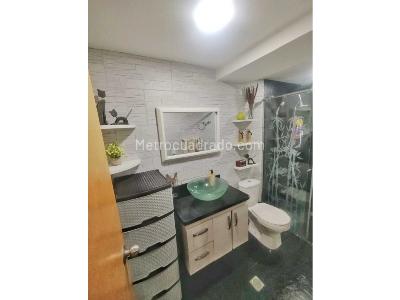 Casa de 2 alcobas en venta en Castilla, Medellín, 65 m² · foto 16 de 18