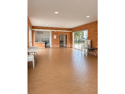 Apartamento de 3 alcobas en venta en El Paraiso, Bello, 60 m² · foto 11 de 12