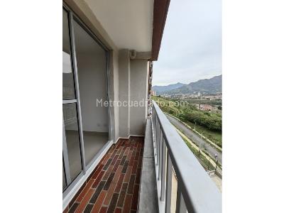 Apartamento de 3 alcobas en venta en La Navarra, Bello, 58 m² · foto 15 de 19