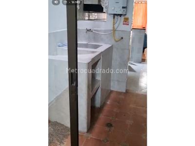 Casa de 4 alcobas en venta en Robledo Tulioanes, Medellín, 78 m² · foto 3 de 13