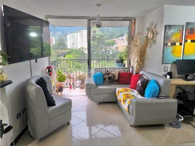 Apartamento de 3 alcobas en venta en Camino Verde, Envigado, 60 m² · foto 1 de 20