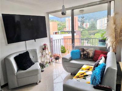Apartamento de 3 alcobas en venta en Camino Verde, Envigado, 60 m² · foto 3 de 20