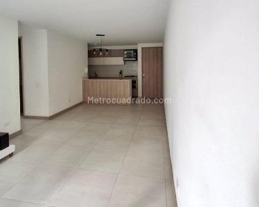 Apartamento de 3 alcobas en venta en San Jose, Sabaneta, 87 m² · foto 3 de 12