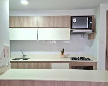 Apartamento de 3 alcobas en venta en San Jose, Sabaneta, 87 m² · foto 4 de 12
