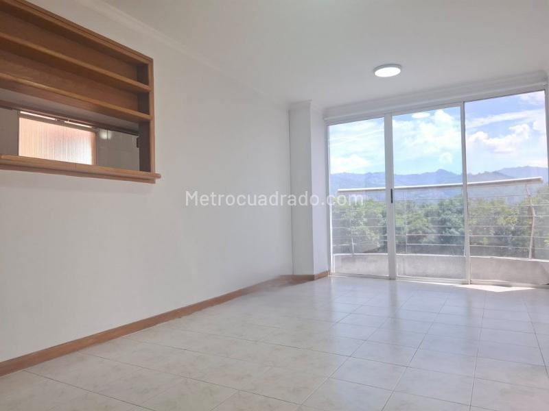 1BR Apartment in El Poblado (54 m²) - 2
