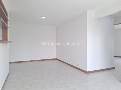 Apartamento en venta en El Poblado, Medellín · foto 2 de 17
