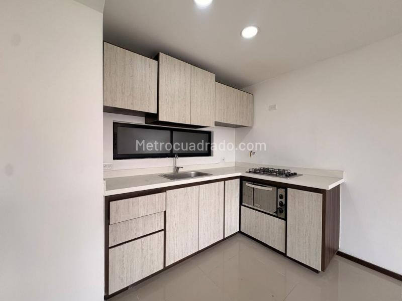 2BR Apartment in Las Lomitas (64 m²) - 5