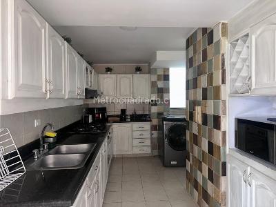 Apartamento de 4 alcobas en arriendo en El Poblado, Medellín, 230 m² · foto 15 de 20