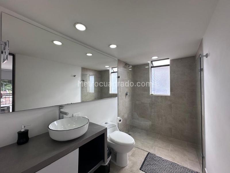 Apartamento en Arriendo, El Poblado, Medellín - Widok 5