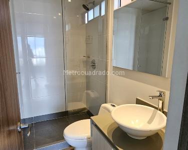 Apartamento de 3 alcobas en venta en San Jose, Sabaneta, 130 m² · foto 10 de 11