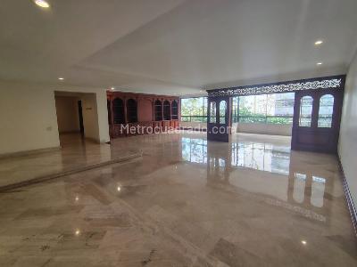Apartamento de 4 alcobas en venta en El Poblado, Medellín, 458 m² · foto 8 de 20