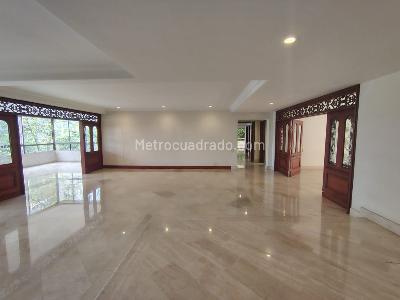 Apartamento de 4 alcobas en venta en El Poblado, Medellín, 458 m² · foto 10 de 20