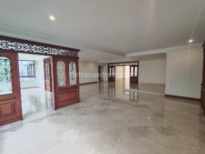 Apartamento de 4 alcobas en venta en El Poblado, Medellín, 458 m² · foto 11 de 20