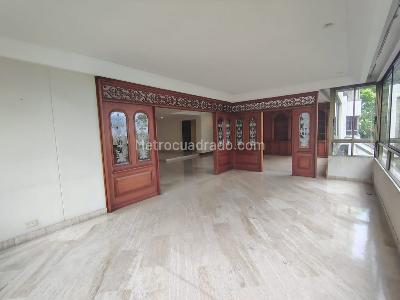Apartamento de 4 alcobas en venta en El Poblado, Medellín, 458 m² · foto 12 de 20