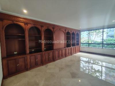 Apartamento de 4 alcobas en venta en El Poblado, Medellín, 458 m² · foto 16 de 20