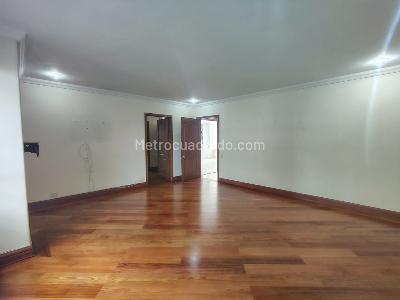Apartamento de 4 alcobas en venta en El Poblado, Medellín, 458 m² · foto 19 de 20