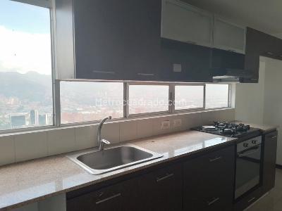 Apartamento de 3 alcobas en arriendo en El Poblado, Medellín, 135 m² · foto 6 de 18