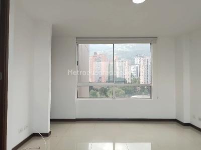 Apartamento de 3 alcobas en arriendo en El Poblado, Medellín, 135 m² · foto 8 de 18