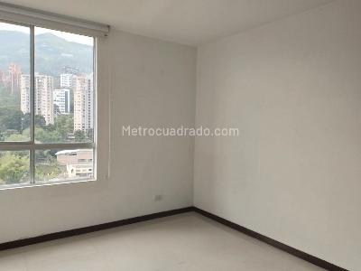 Apartamento de 3 alcobas en arriendo en El Poblado, Medellín, 135 m² · foto 12 de 18