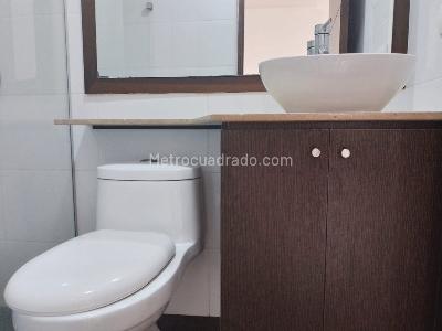 Apartamento de 3 alcobas en arriendo en El Poblado, Medellín, 135 m² · foto 16 de 18