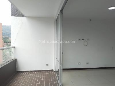 Apartamento de 3 alcobas en arriendo en El Poblado, Medellín, 135 m² · foto 18 de 18