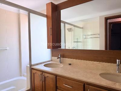 Casa de 3 alcobas en venta en El Poblado, Medellín, 350 m² · foto 15 de 18