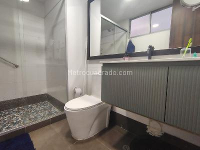Apartamento de 2 alcobas en venta en El Poblado, Medellín, 112 m² · foto 7 de 19