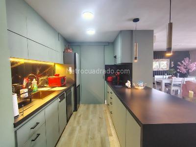 Apartamento de 2 alcobas en venta en El Poblado, Medellín, 112 m² · foto 16 de 19