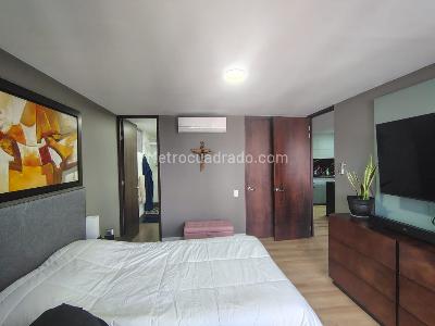 Apartamento de 2 alcobas en venta en El Poblado, Medellín, 112 m² · foto 18 de 19