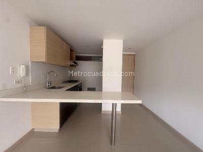 Apartamento de 2 alcobas en arriendo en San Jose, Sabaneta, 64 m² · foto 4 de 13