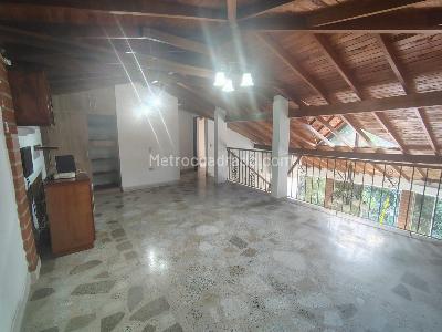 Casa de 4 alcobas en arriendo en Señorial, Envigado, 220 m² · foto 8 de 20