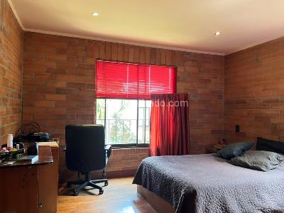 Casa de 3 alcobas en arriendo en Las Brujas, Envigado, 201 m² · foto 10 de 16